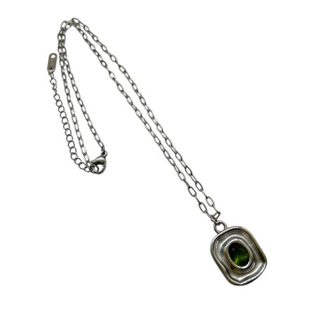 necklace sreel silver square with green stone1